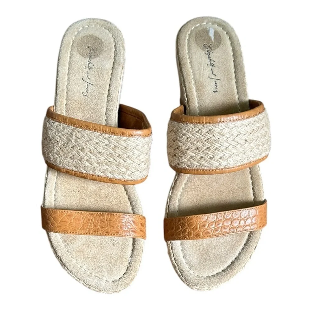 Elizabeth and James Platform Sandal Size 9